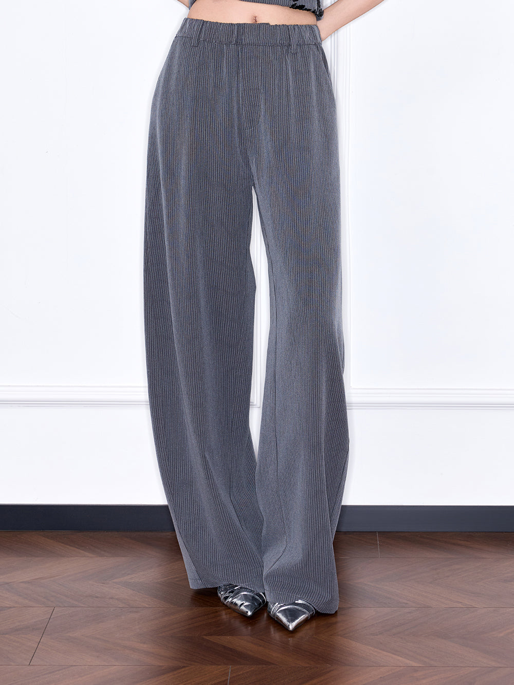 MUKZIN“Capsule Collection”Grey Corduroy Floral Embroidered Wide Leg Trousers