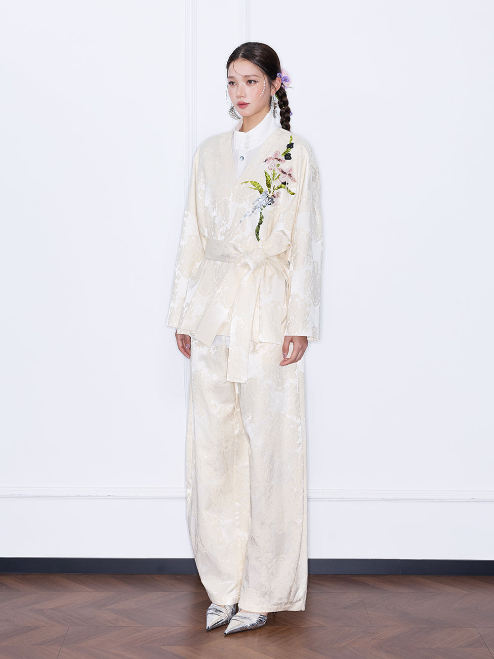 MUKZIN“Capsule Collection”Kimono Style Embroidered Jacquard Wrap Jacket with Belt