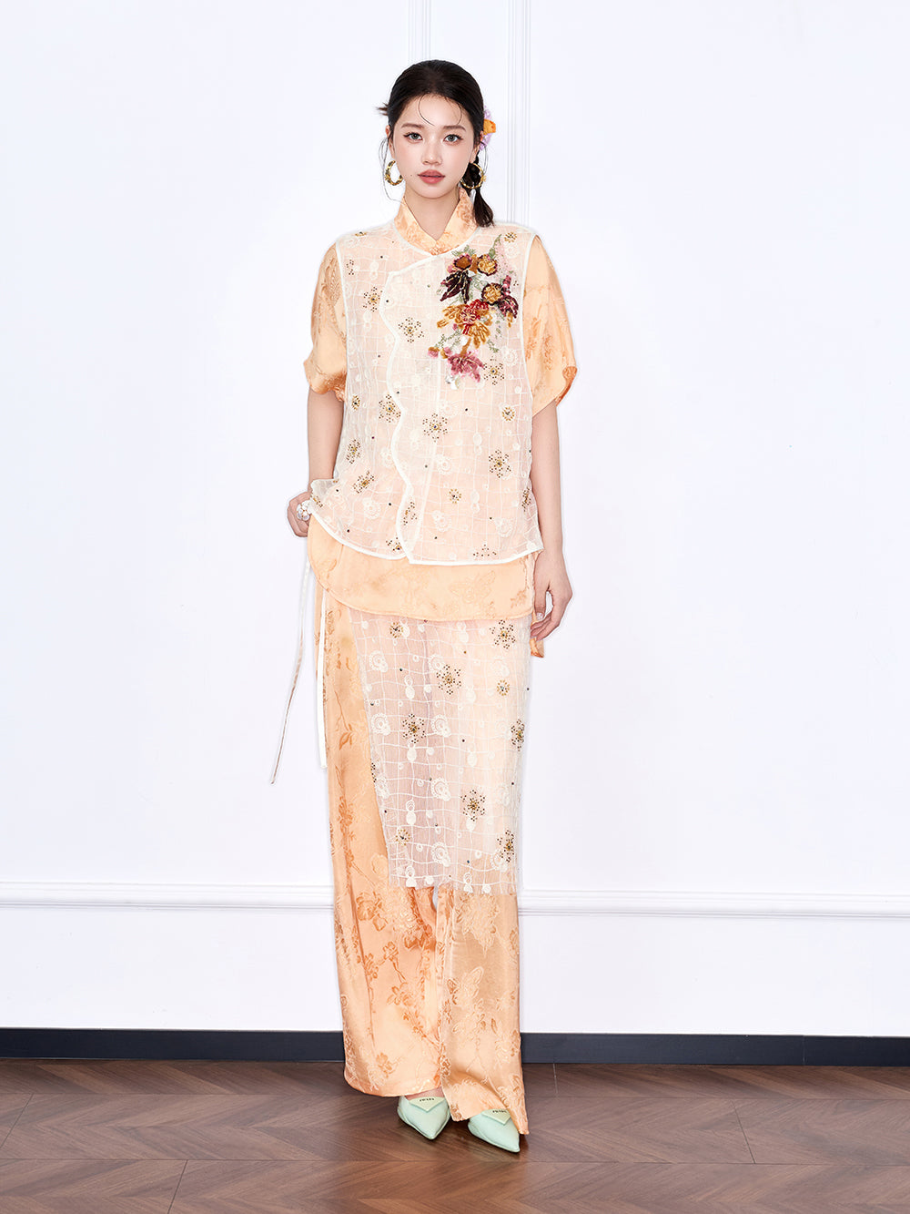 MUKZIN “Chang’an Summer Feast” Collection New Chinese Style Oriental-Inspired Asymmetric Placket Sheer Vest