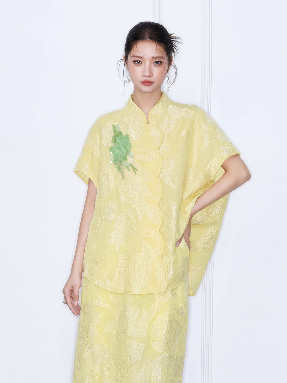 MUKZIN "Capsule Collection" New Chinese Style Hand-Embroidered Top & Mulberry Silk Set Blouse