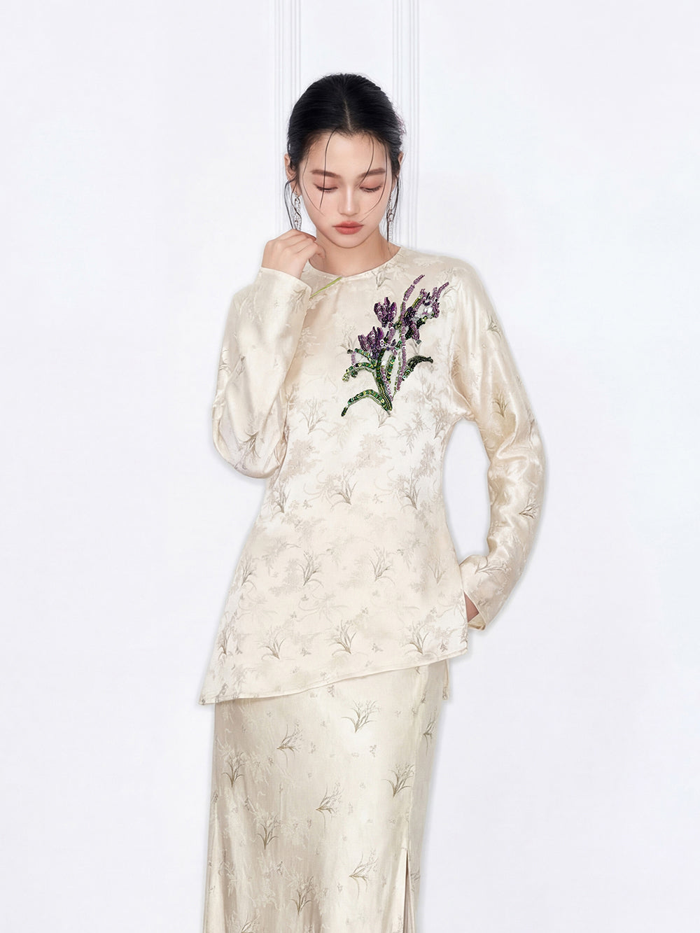 MUKZIN "Capsule Collection" New Chinese Style Slim Fit Embroidered Mulberry Silk Matching Set Top
