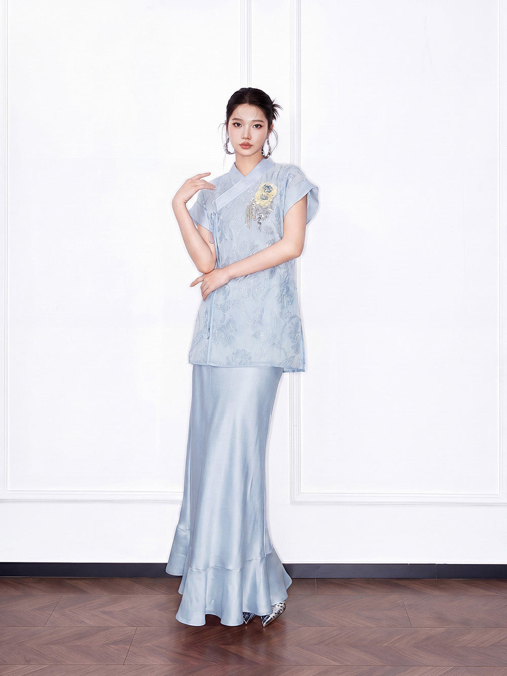 MUKZIN×"Capsule Collection" New Chinese Style Embroidered Loose Minimalist Blue Set Camisole Inner Top