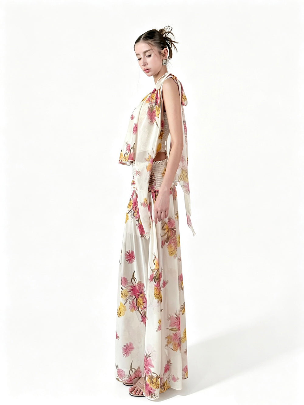 MUKTANK × Jqwention Floral Chiffon Halter Vacation Cami & Midi Skirt Two-Piece Top