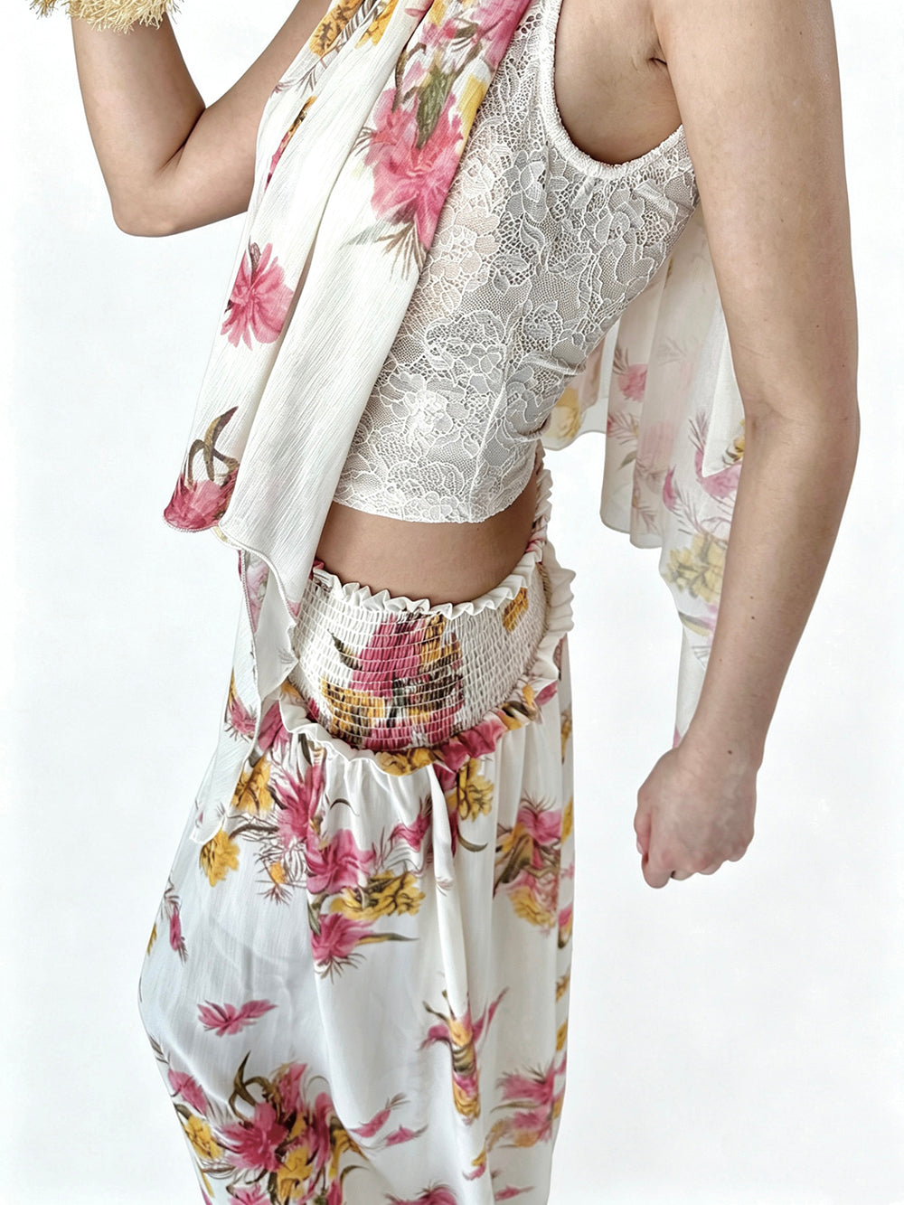 MUKTANK × Jqwention Floral Chiffon Halter Vacation Cami & Midi Skirt Two-Piece Skirt