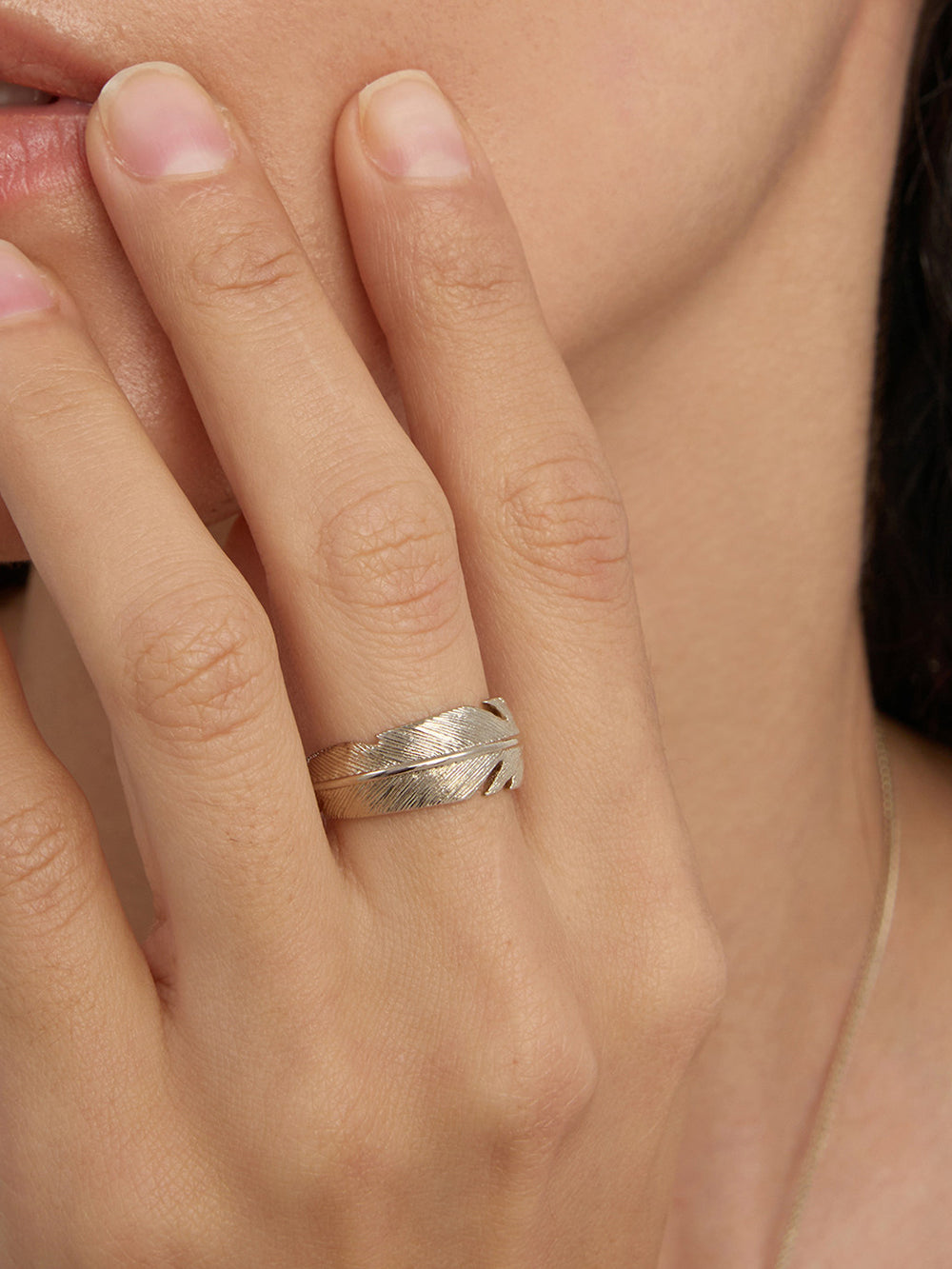 MUKTANK x SUN HUNTER Feather Wrapped Ring (Light Titanium Gold)