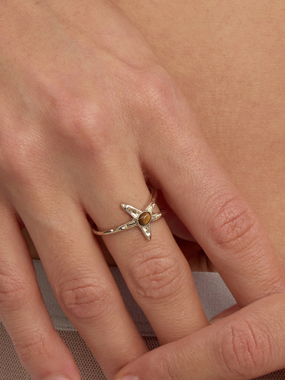 MUKTANK x SUN HUNTER Starfish Tiger's Eye Ring (Light Titanium Gold)