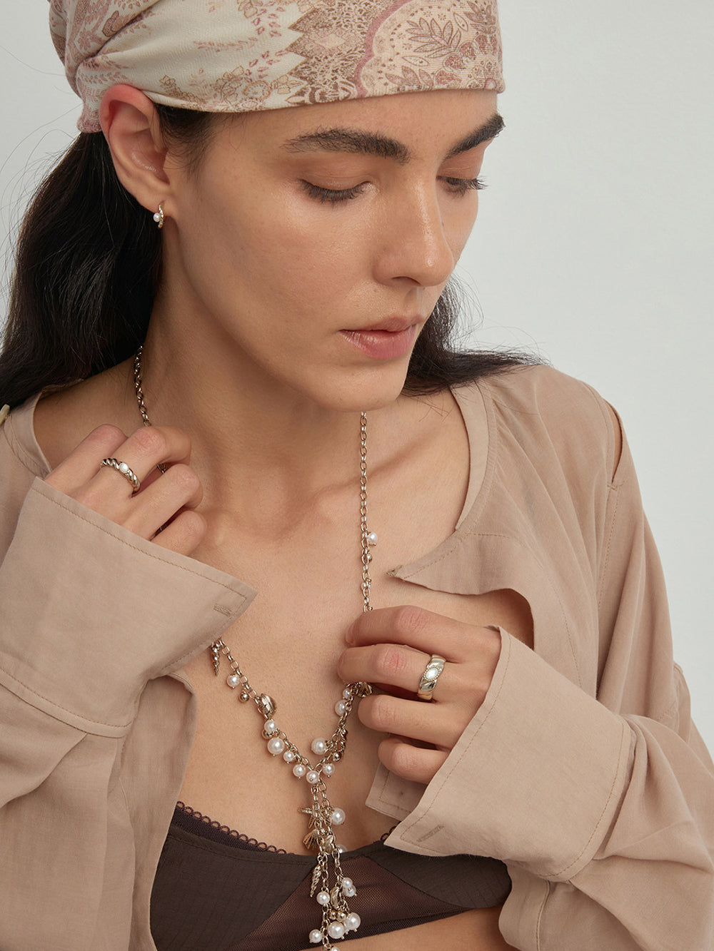 MUKTANK x SUN HUNTER Ocean Threaded Mother of Pearl Ring