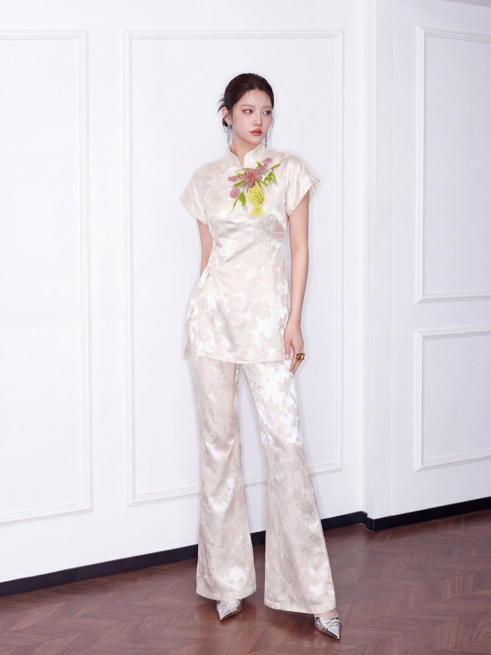 MUKZIN × Capsule Collection New‑Chinese Folk‑Style Jacquard Embroidered Top
