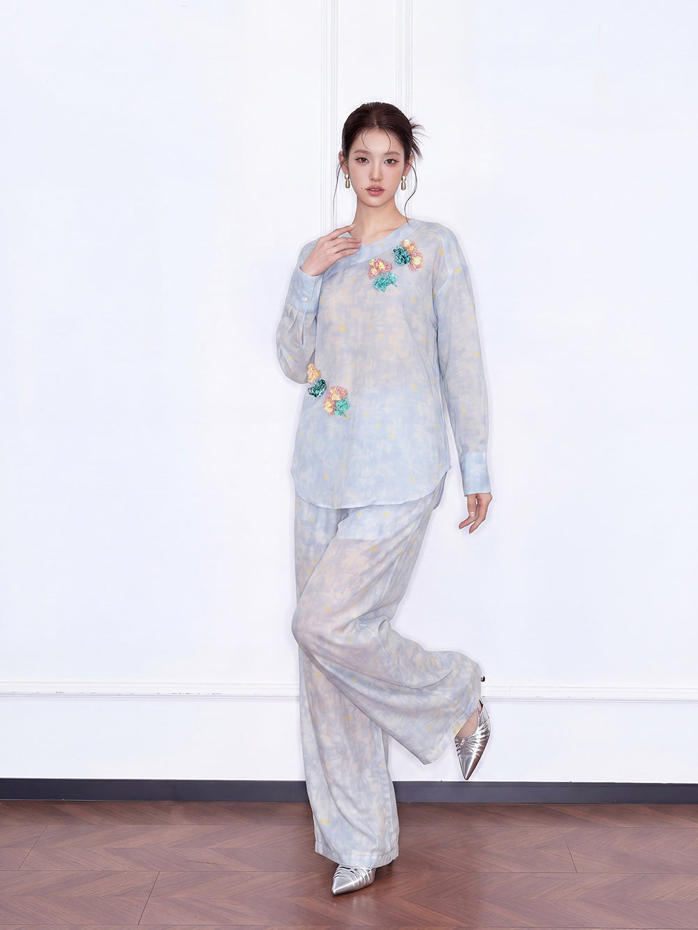 MUKZIN×Capsule Collection New Chinese-Style Asymmetric Linen Shirt Set with Hand-Embroidered Tie-Dye