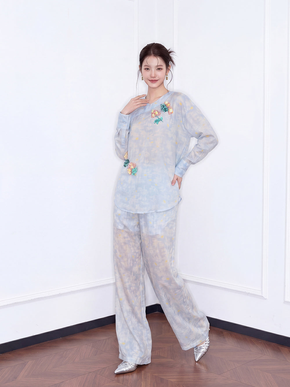 MUKZIN×Capsule Collection New Chinese-Style Asymmetric Linen Shirt Set with Hand-Embroidered Tie-Dye