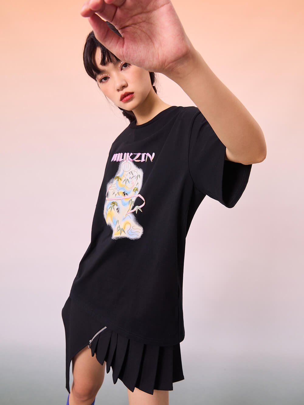 MUKZIN Black Artist Collaboration Fashion T-Shirt