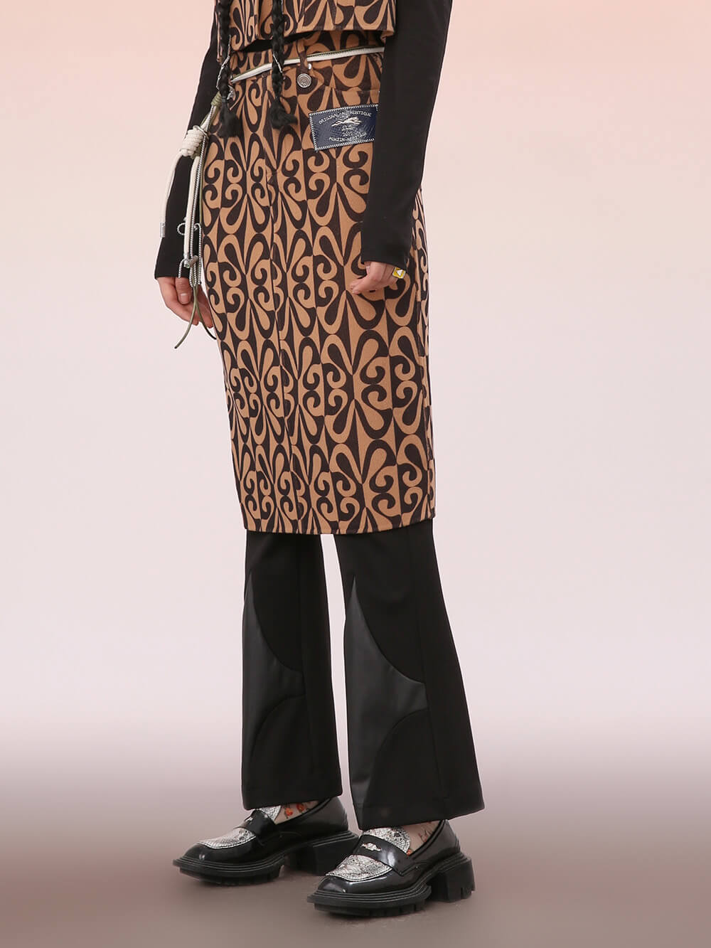 MUKZIN Hip-Packed Straight Fit Brown Skirt