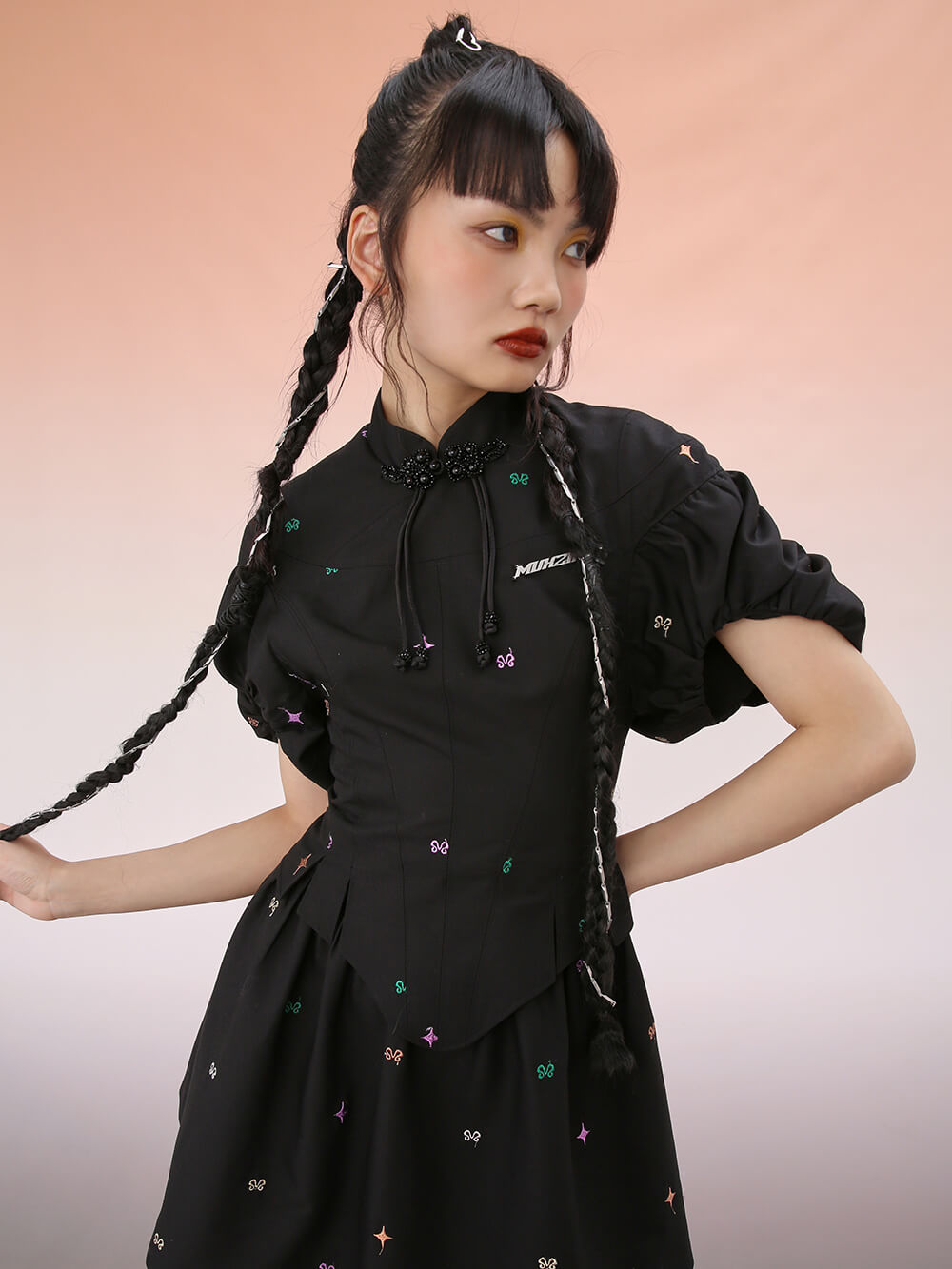 MUKZIN Embroidered Slim Cheongsam Dress