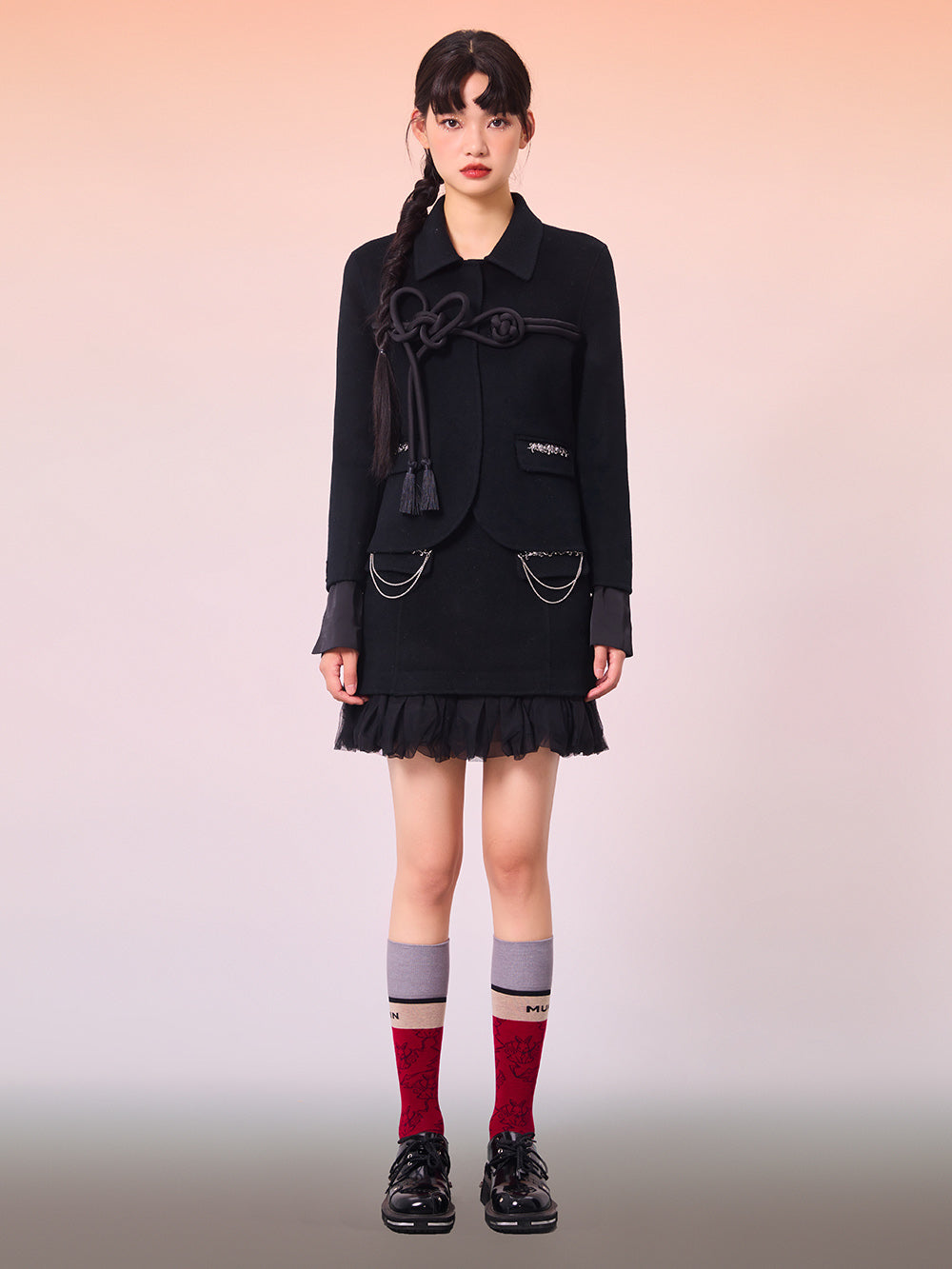 MUKZIN Short Woolen Coat With Black Heart Buckle Design