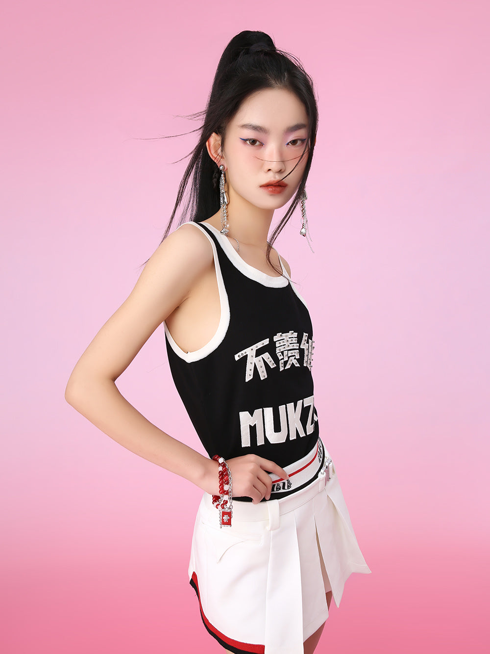MUKZIN Chinese Characters Beading Look-thin Vest