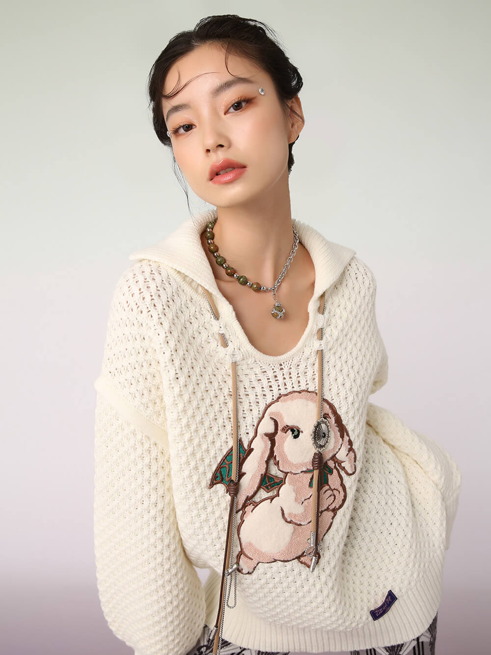 MUKZIN White Loose Sweatshirt