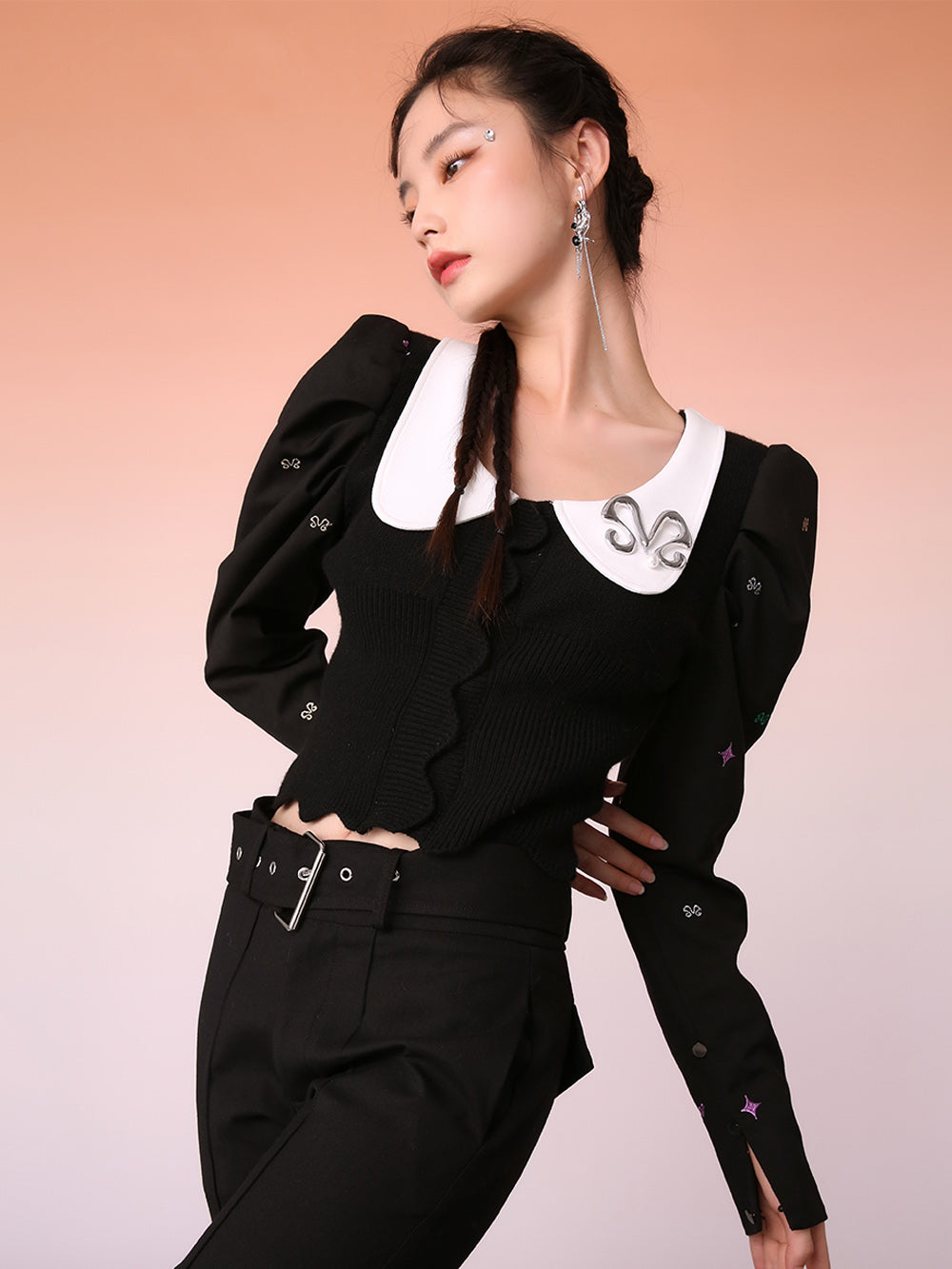 MUKZIN Black Stitching Design Fashion Embroidered Sweater