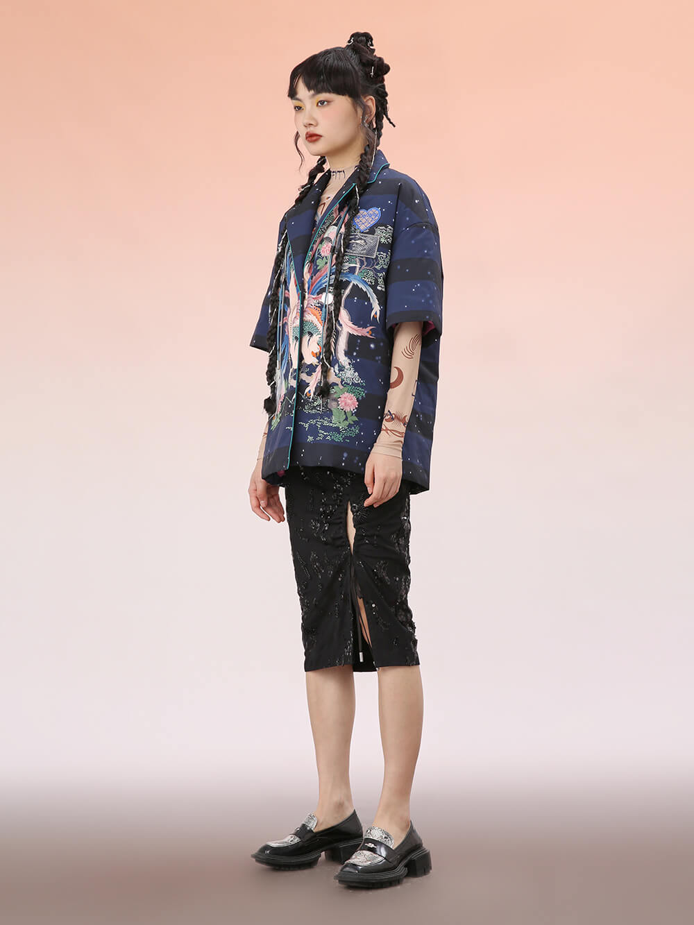 トップス MUKZIN MUKZIN Loose Fit Short-Sleeve Printed Down Jacket Coat