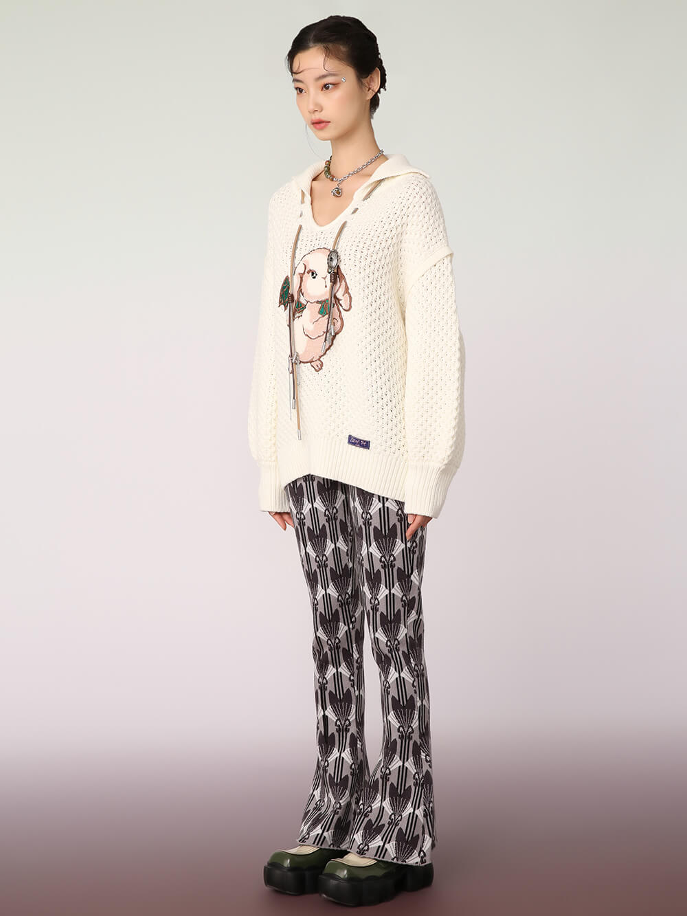 MUKZIN White Loose Sweatshirt