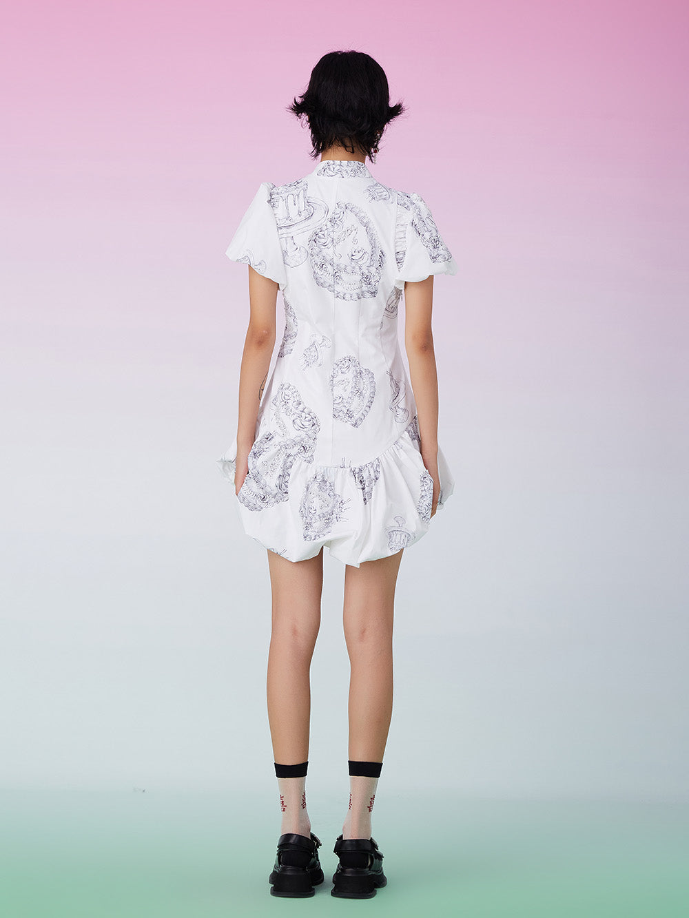 MUKZIN Ruffle Hem White Cheongsam