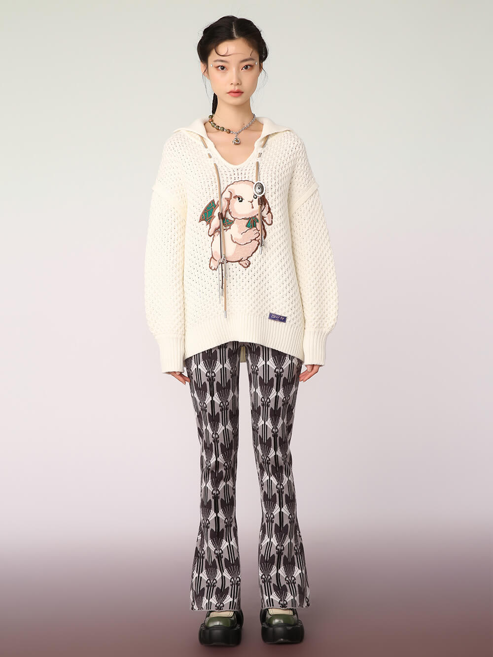 MUKZIN White Loose Sweatshirt