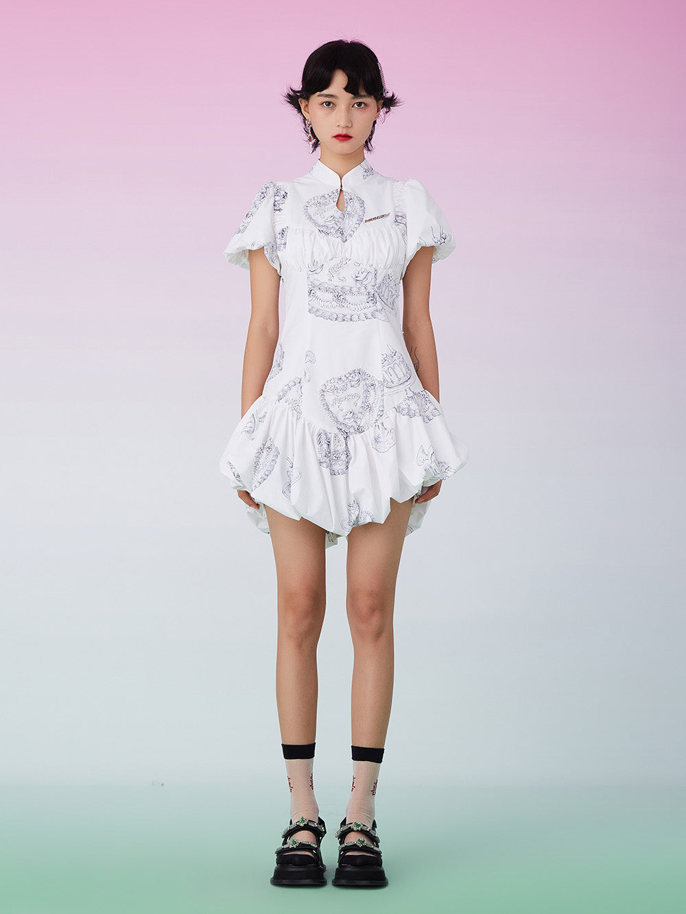 MUKZIN Ruffle Hem White Cheongsam